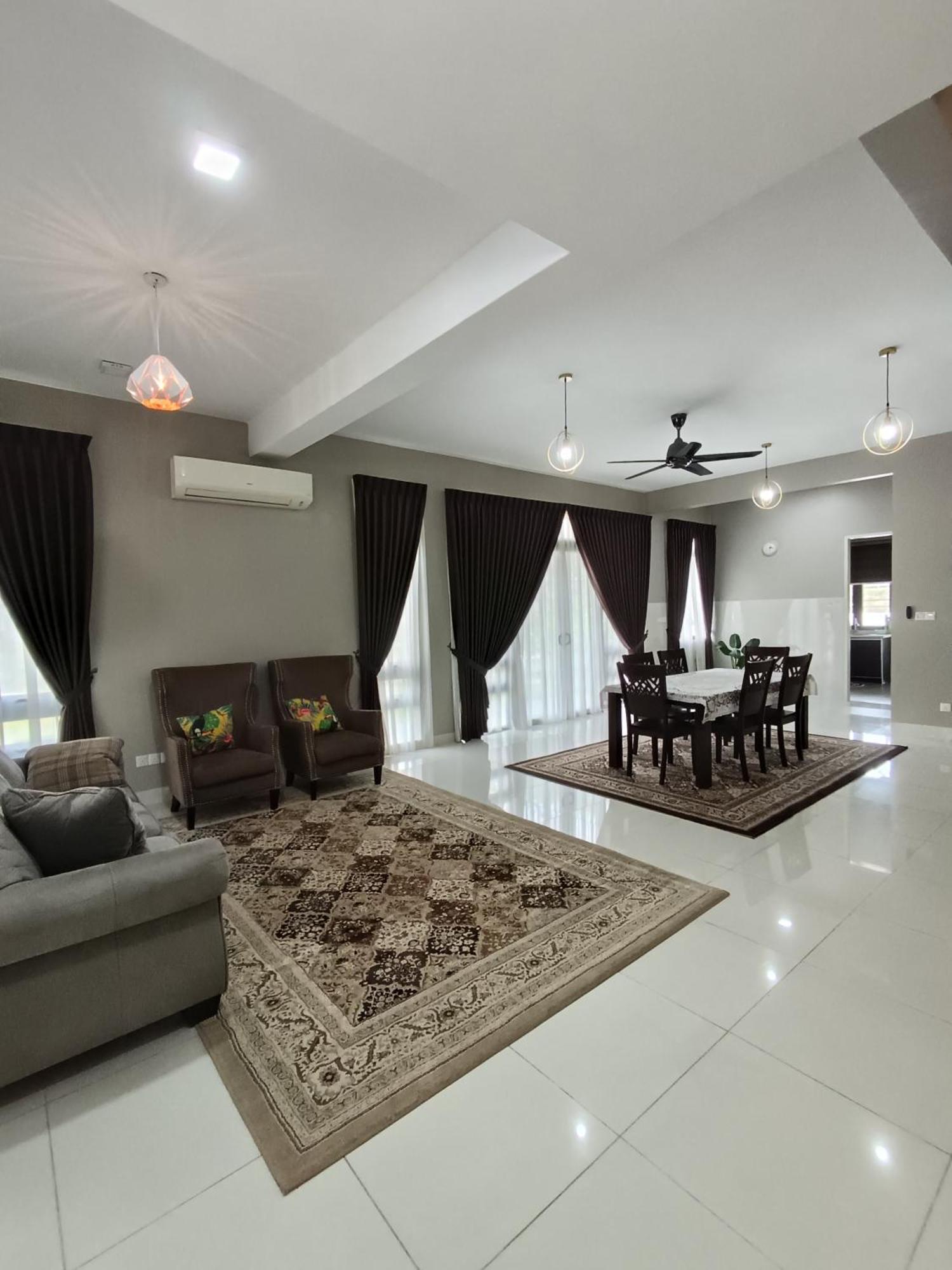 Holiday home Pinevalley Presint 12 Putrajaya